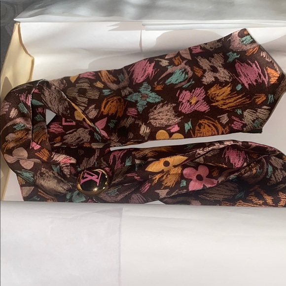 Louis Vuitton Floral Silk Scarf - Pink and Yellow - Picture 7 of 9